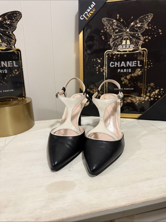 Tahari Shoes - Tahari Black and Cream Pointed Toe Slingback Heels